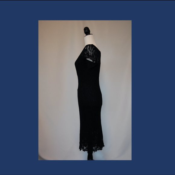 Gabby Skye Cap Sleeve V-Neck Crochet Lace-look Dress with Slip - Navy - Medium - Picture 3 of 3